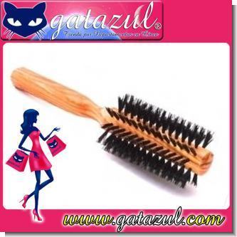 Lee el articulo completo CEPILLO PARA CABELLO CON MANGO DE MADERA